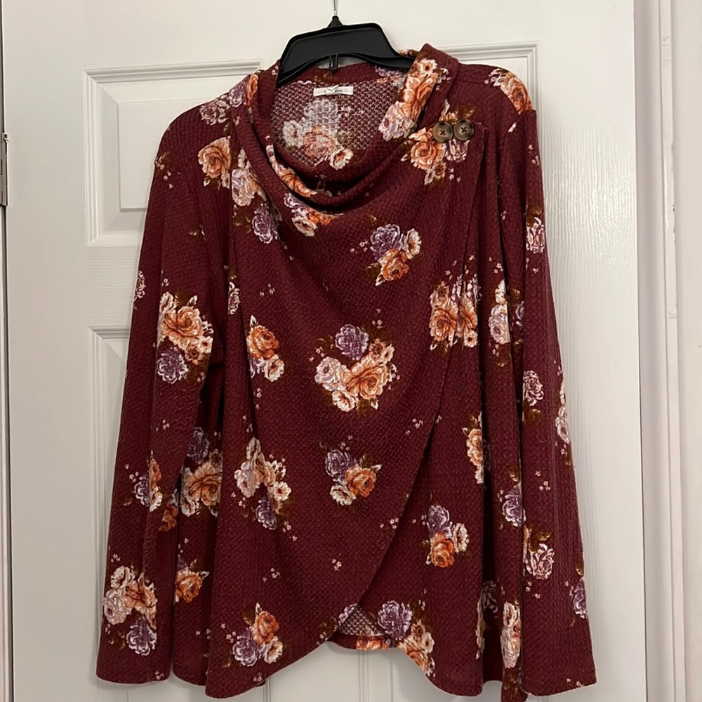 Top. Maurices. 0X. Burgundy. Good used condition.